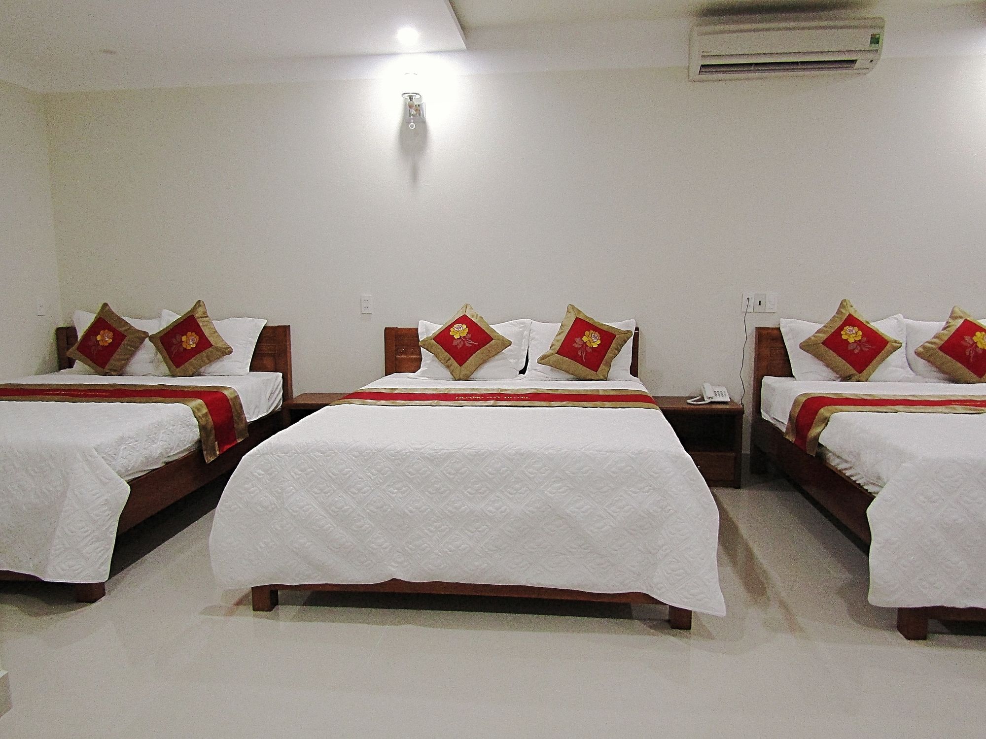 Hoang Dat Hotel Ðồng Hới Luaran gambar